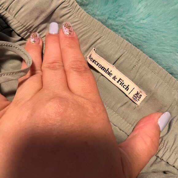 Abercrombie Green Joggers - Picture 4 of 6